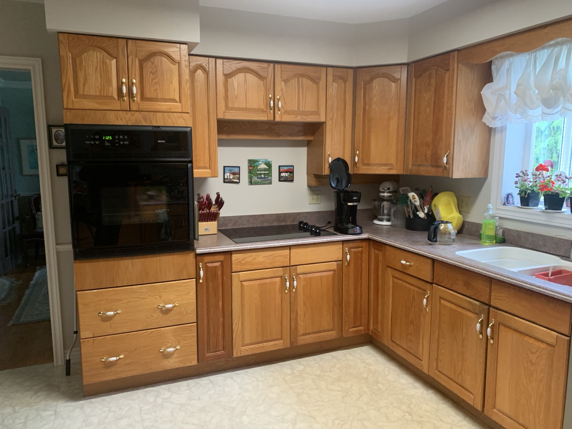 Kitchen makeover. - Before