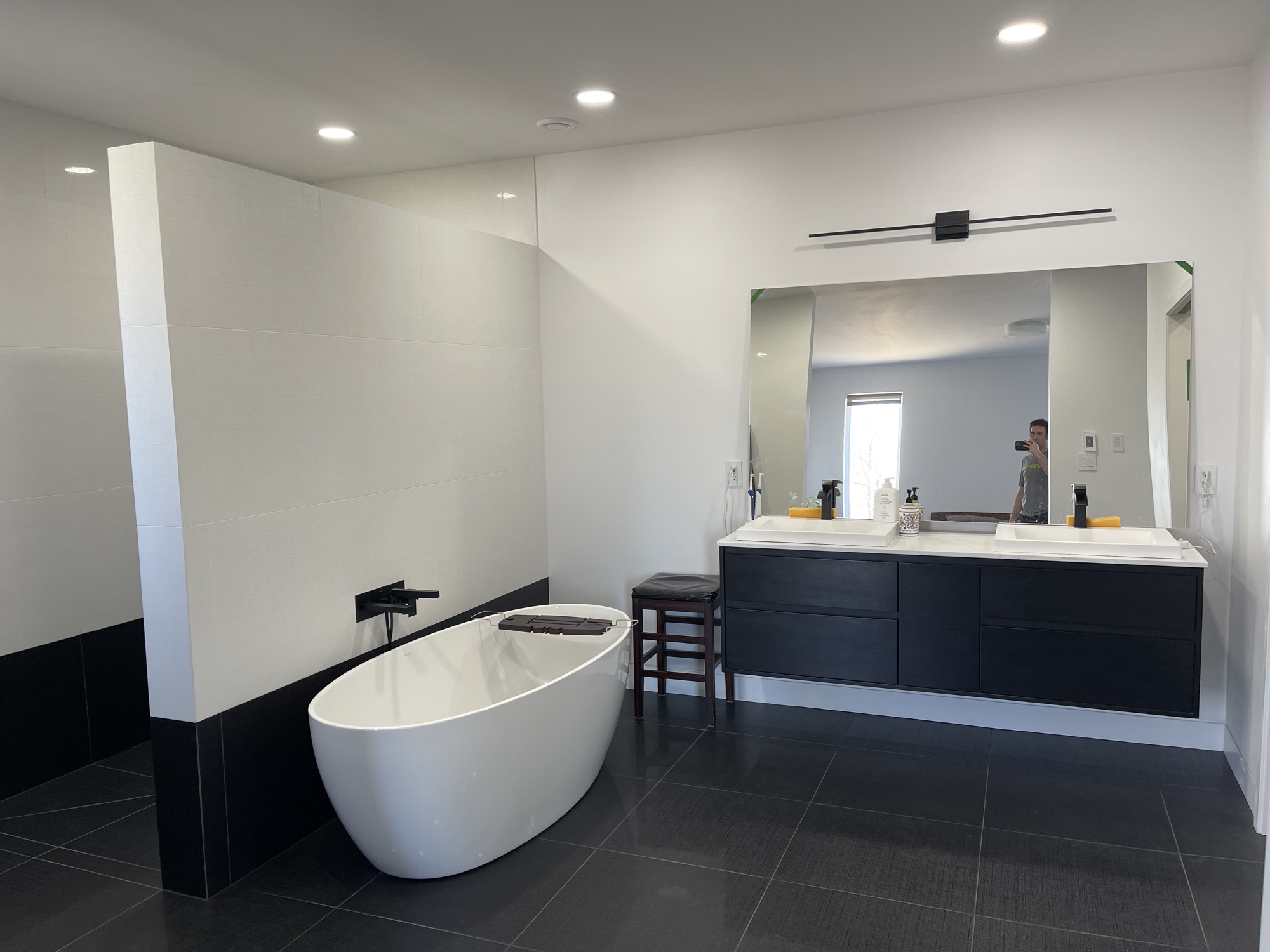 Chic ensuite bathroom.